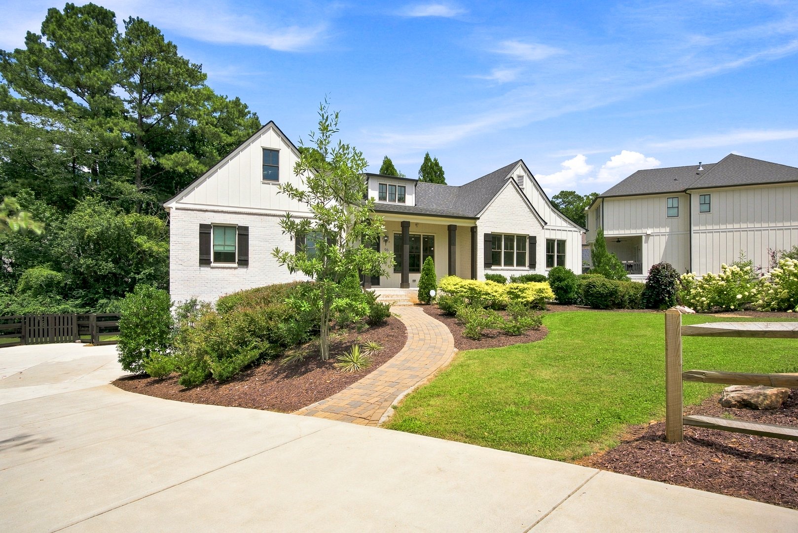 Curb Appeal & Grounds 96 Woodstock Road Roswell