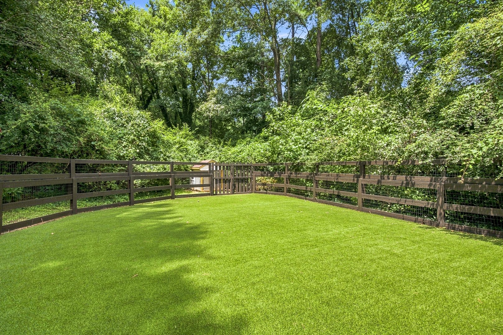 Curb Appeal & Grounds 96 Woodstock Road Roswell